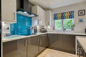 Kitchen- click for photo gallery